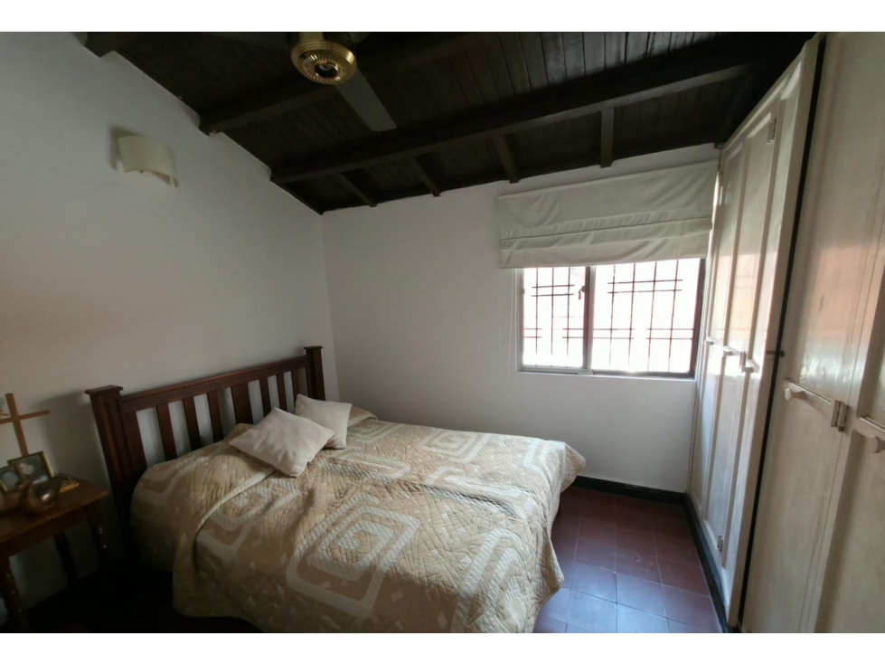 VENTA DE CASA EN FONTANA - 2