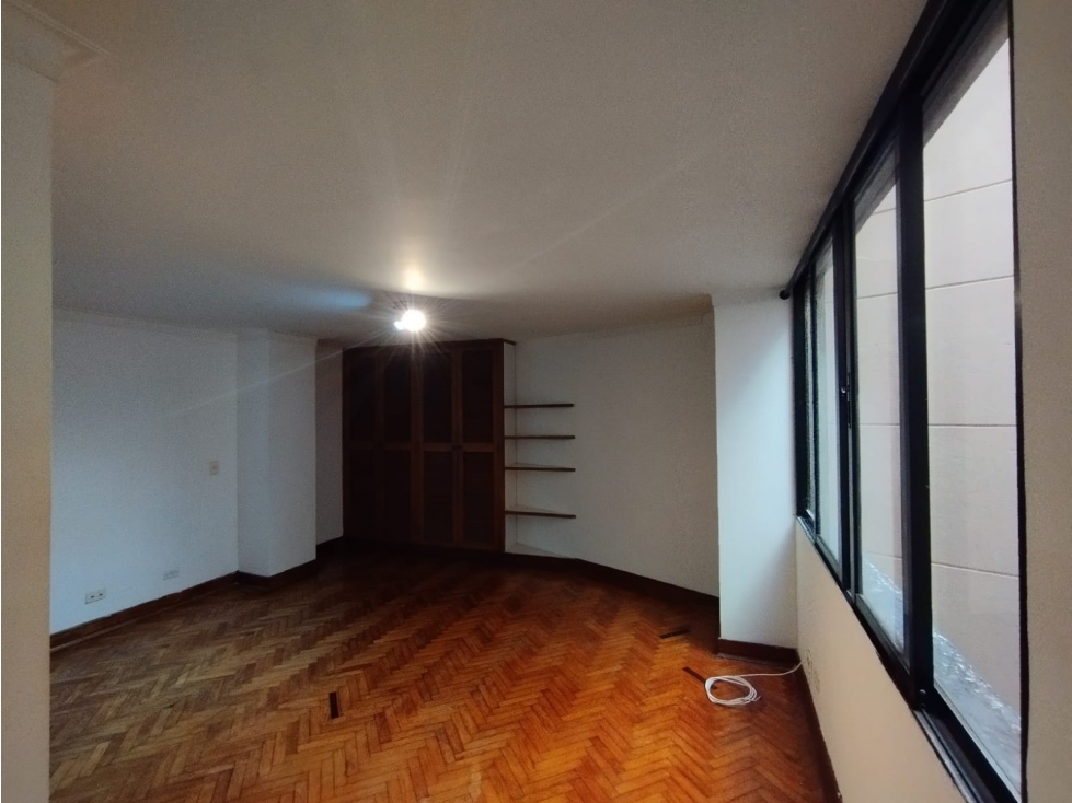Apartaestudio en arriendo sector laureles — foto 6