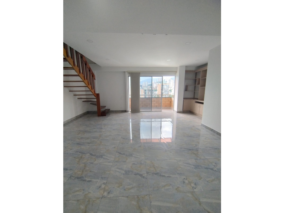 Apartamento en arriendo el poblado , patio bonito Medellin — foto 3
