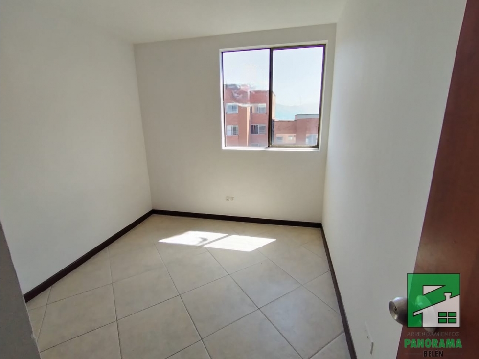 Apartamento en Arriendo Sector Loma de Los Bernal — foto 6
