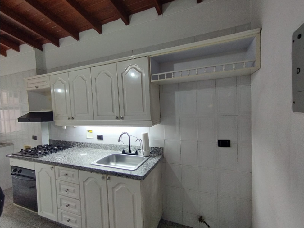 Apartamento en arriendo sector laureles — foto 3