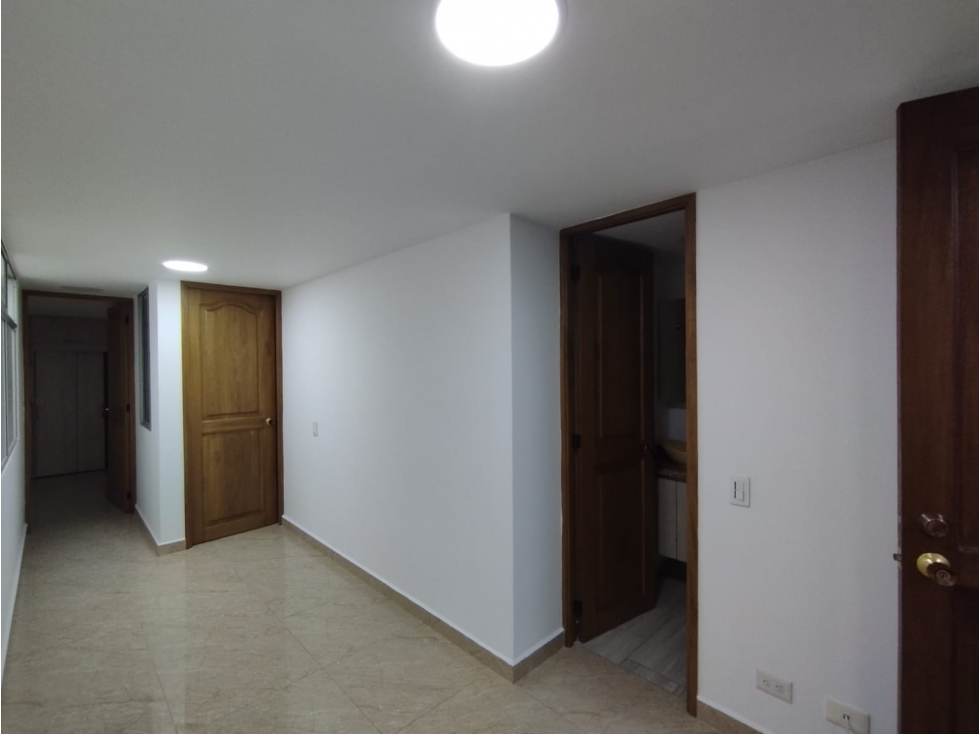 Apartamento en arriendo sector laureles — foto 4