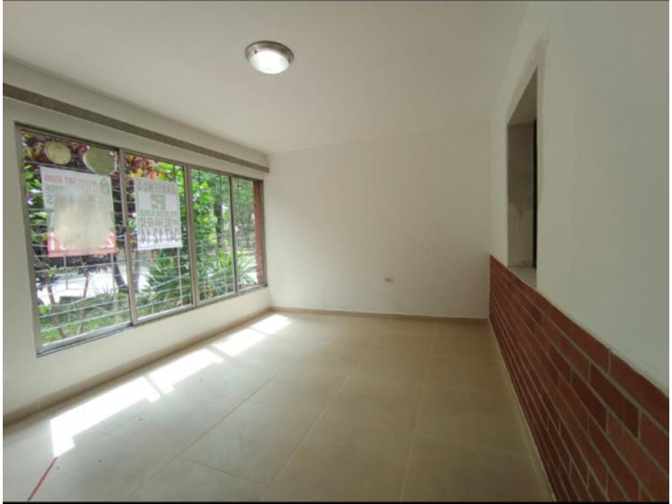 Se arrienda casa en sector de laureles nogal 1 piso