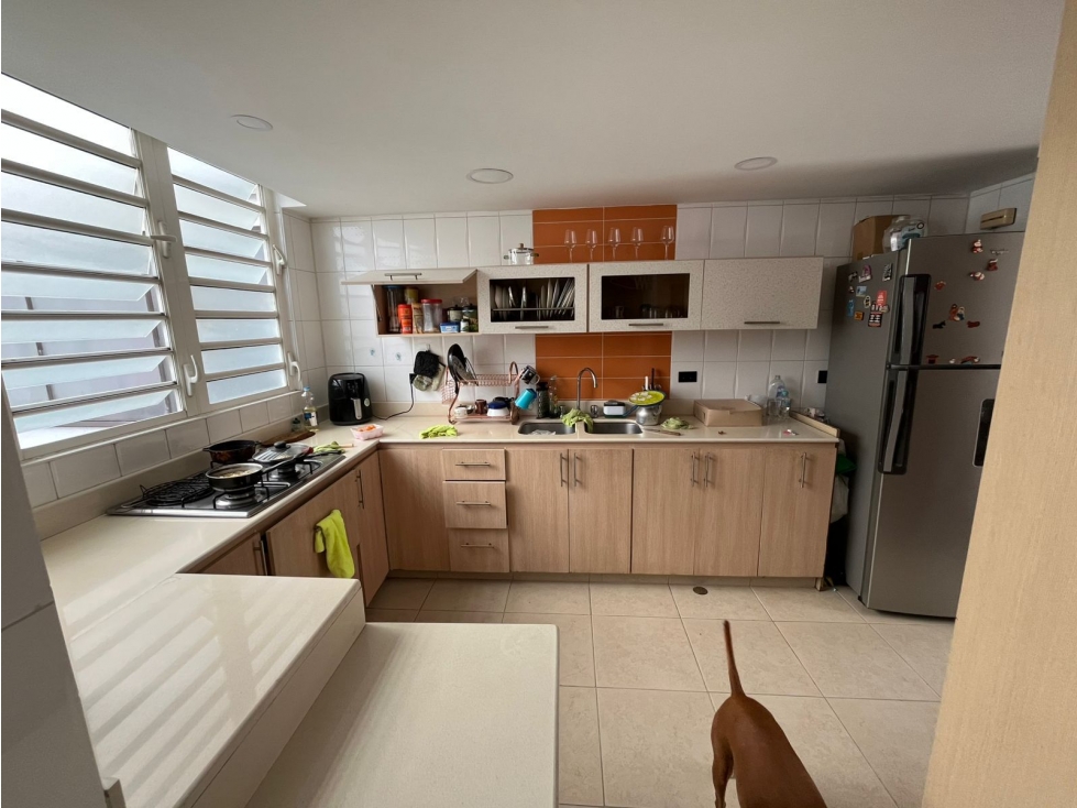 Se vende apartamento cuarto piso en el Sector de Florida Nueva — foto 3