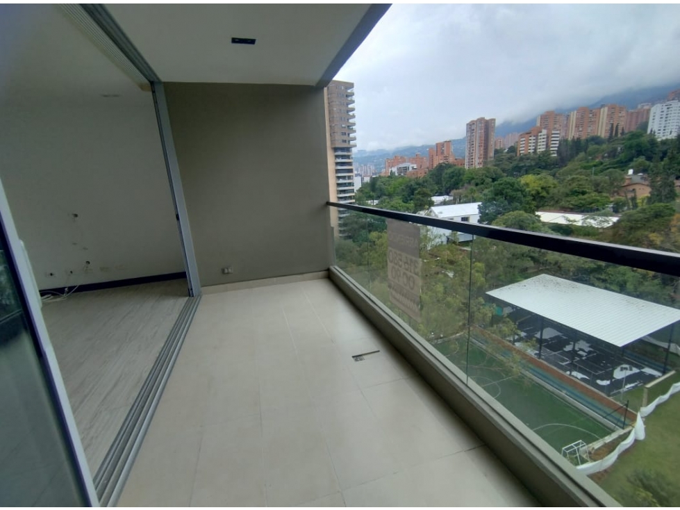 Apartamento en arriendo los Balsos el poblado Medellín — foto 6