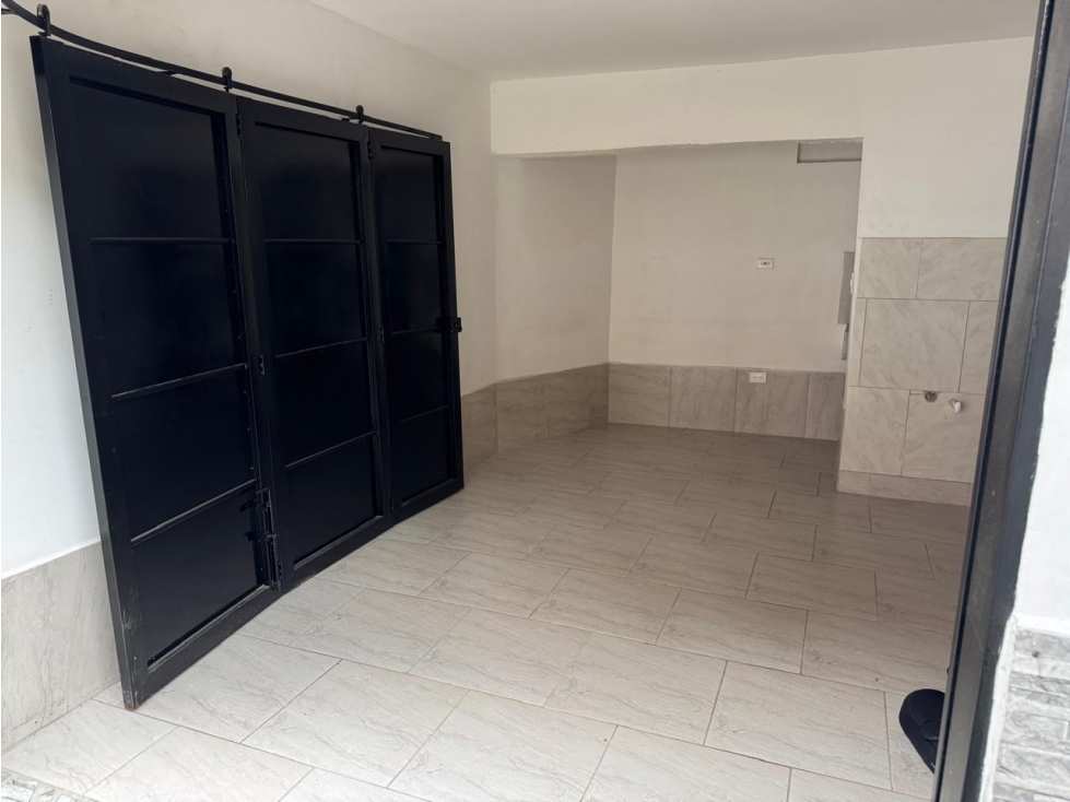 Se arrienda Local Comercial primer piso por el sector Barrio Antioquia