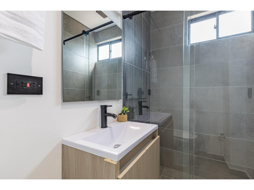Se arrienda apartamento Sector Belén La palma piso 11