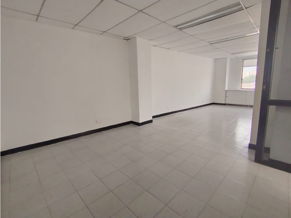 Oficina en Arriendo Sector Avenida Nutibara