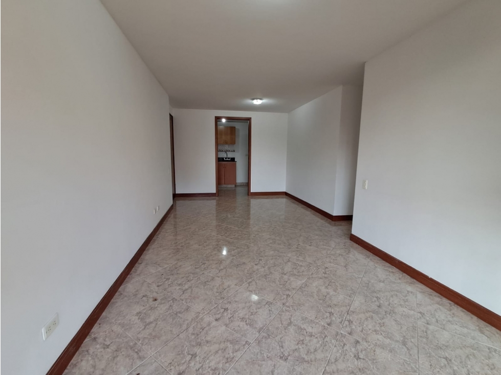 Apartamento en arriendo sector vizcaya el poblado Medellín — foto 4