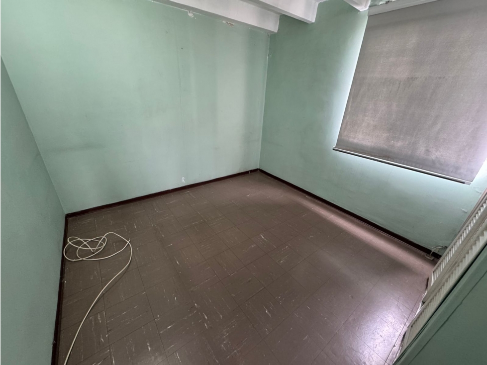 Se vende apartamento Sector Robledo Pilarica quinto piso