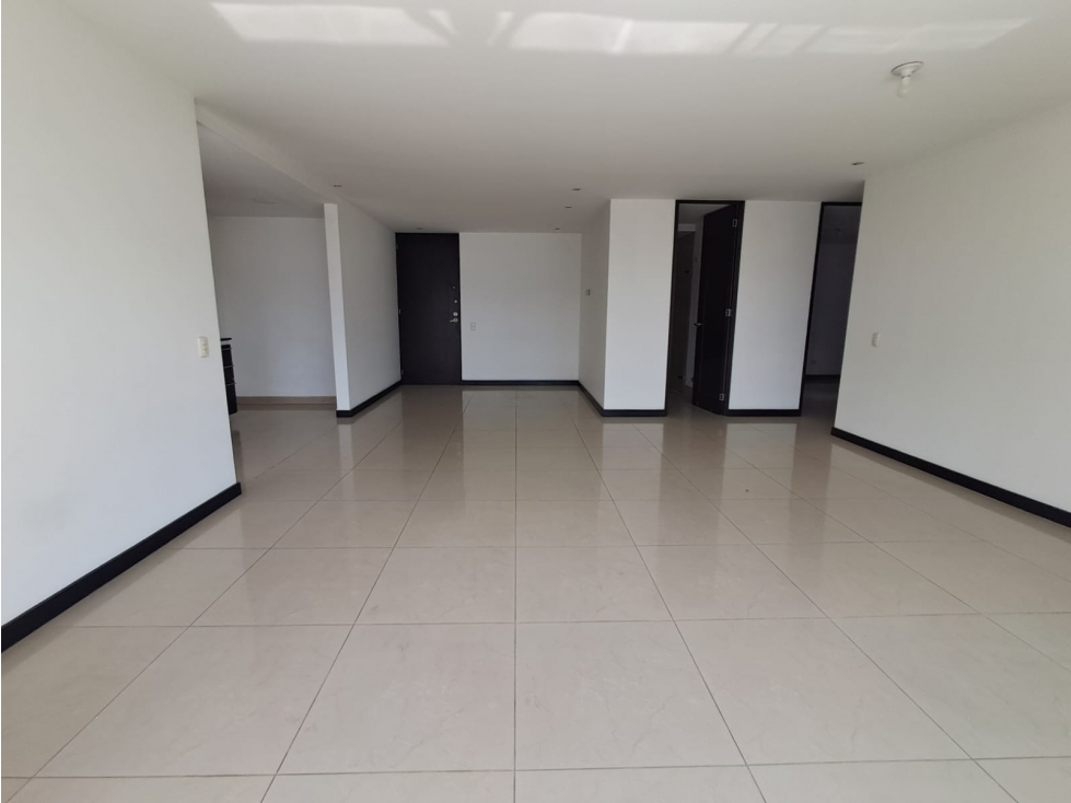 Apartamento en arriendo milla de oro el poblado — foto 4