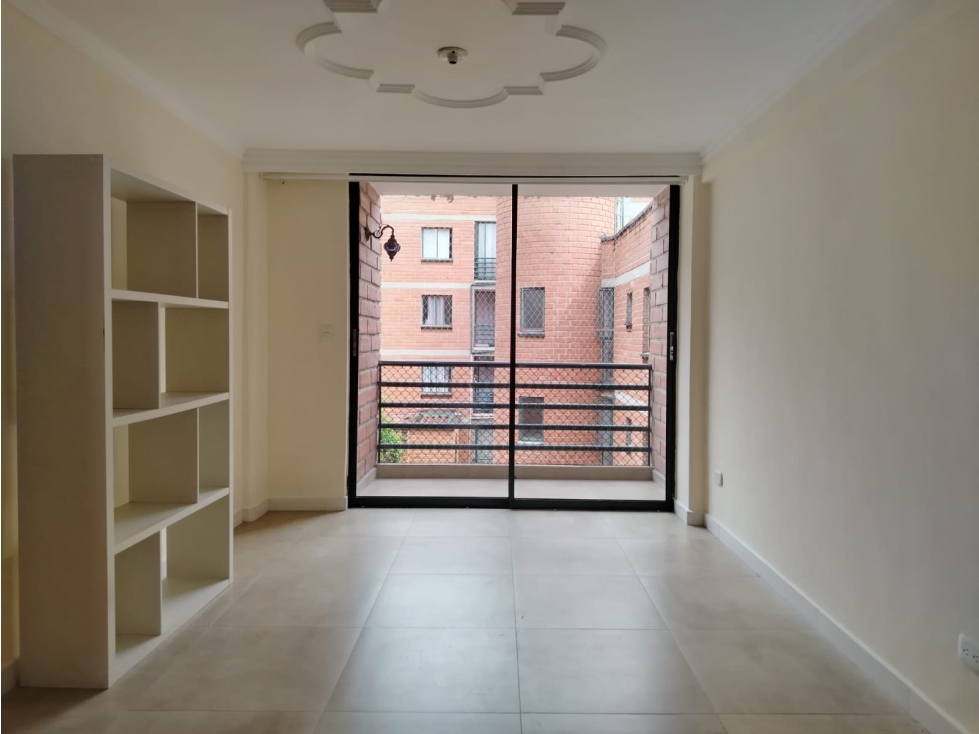 Apartamento en arriendo en el sector de Belén la mota — foto 2