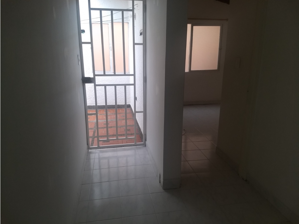Se vende casa sector San Bernardo segundo piso