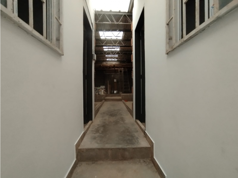 Casa comercial en arriendo sector boston primer piso