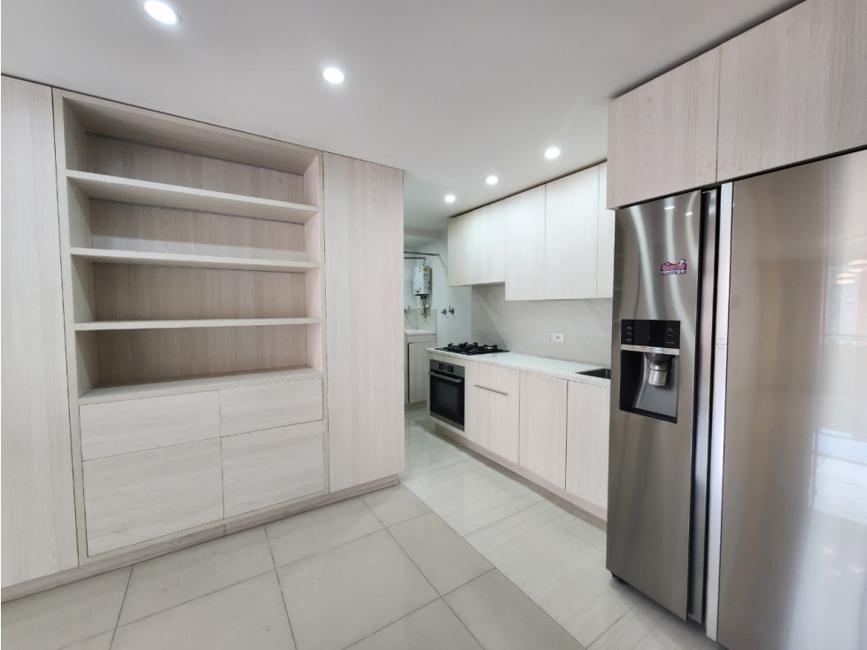 Apartamento en ciudad del rio en arriendo — foto 3