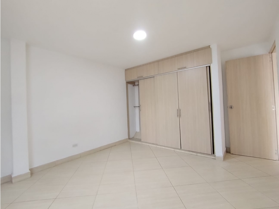 Apartamento Sector Belén Aliadas en Arriendo — foto 4