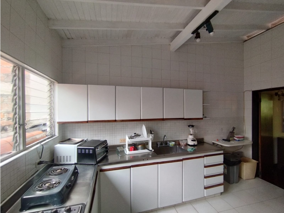 se arrienda o se vende inmueble en laureles — foto 2