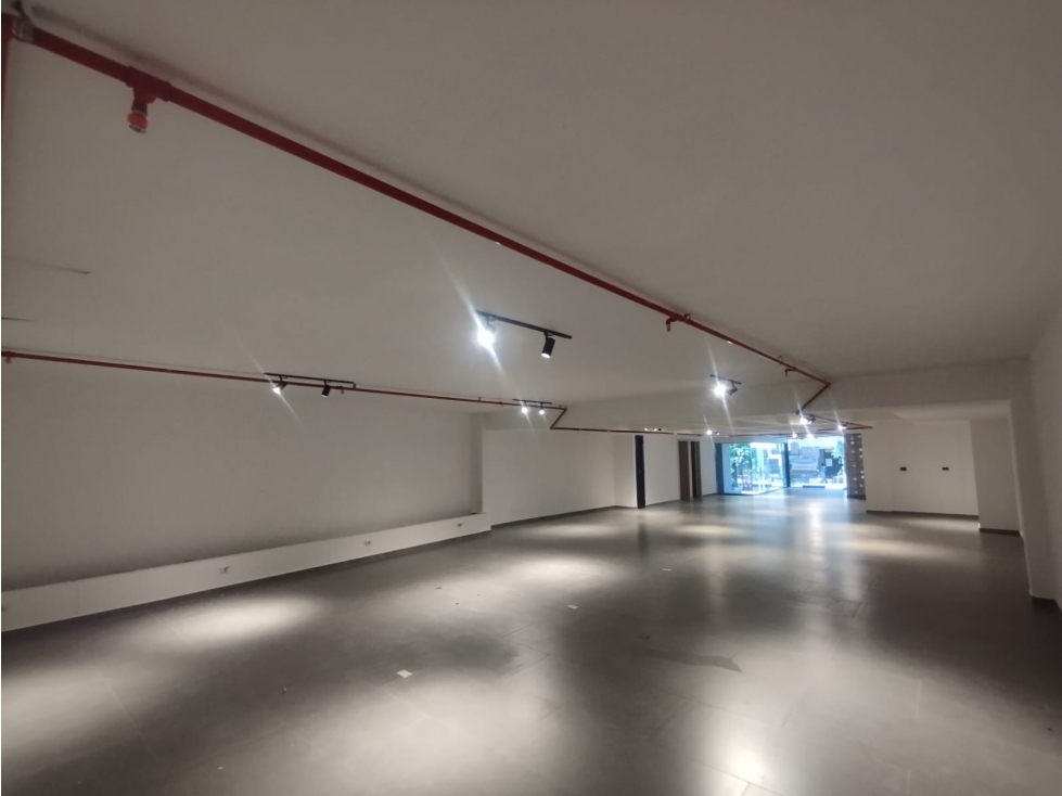 Bodega en arriendo sector laureles piso 1 — foto 5
