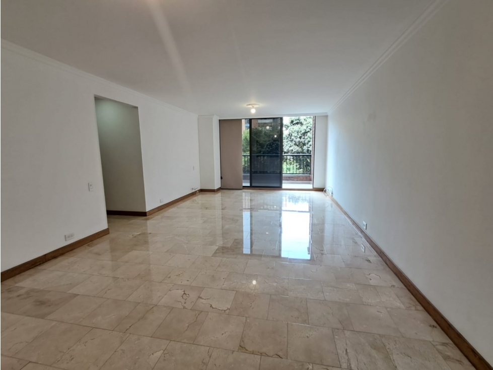 Apartamento en arriendo la 34 , la intermedia Aguacatala — foto 4