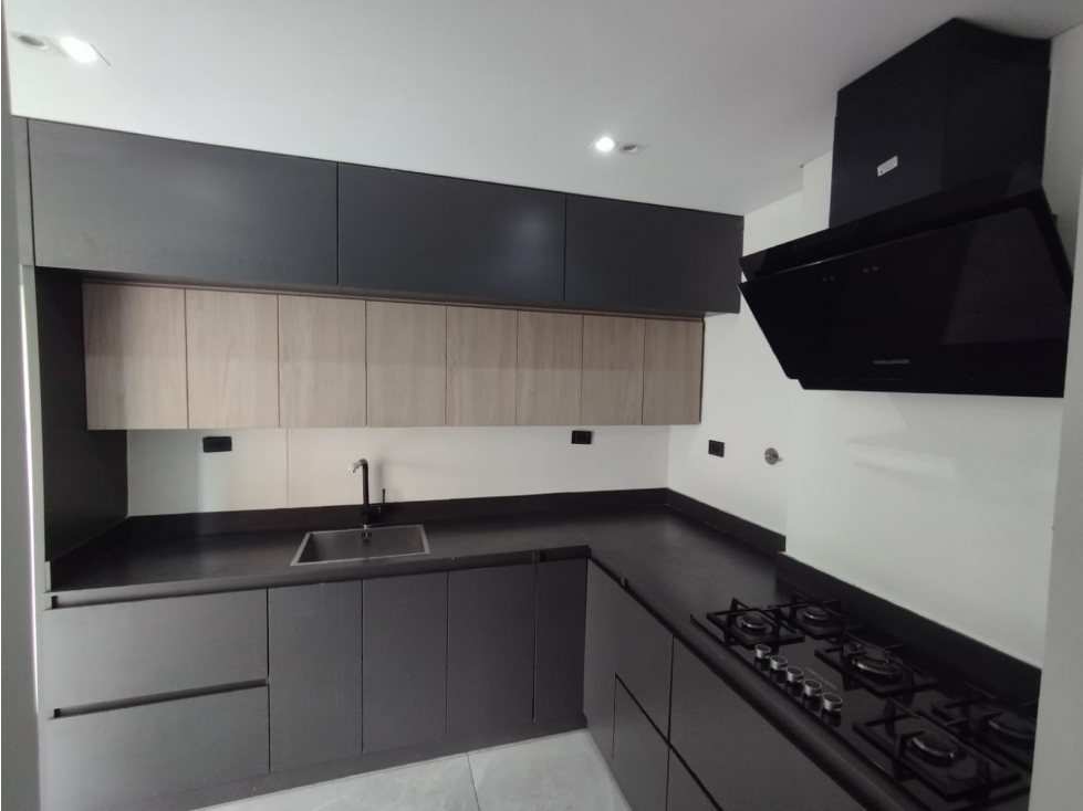 Apartamento en arriendo sector laureles — foto 2