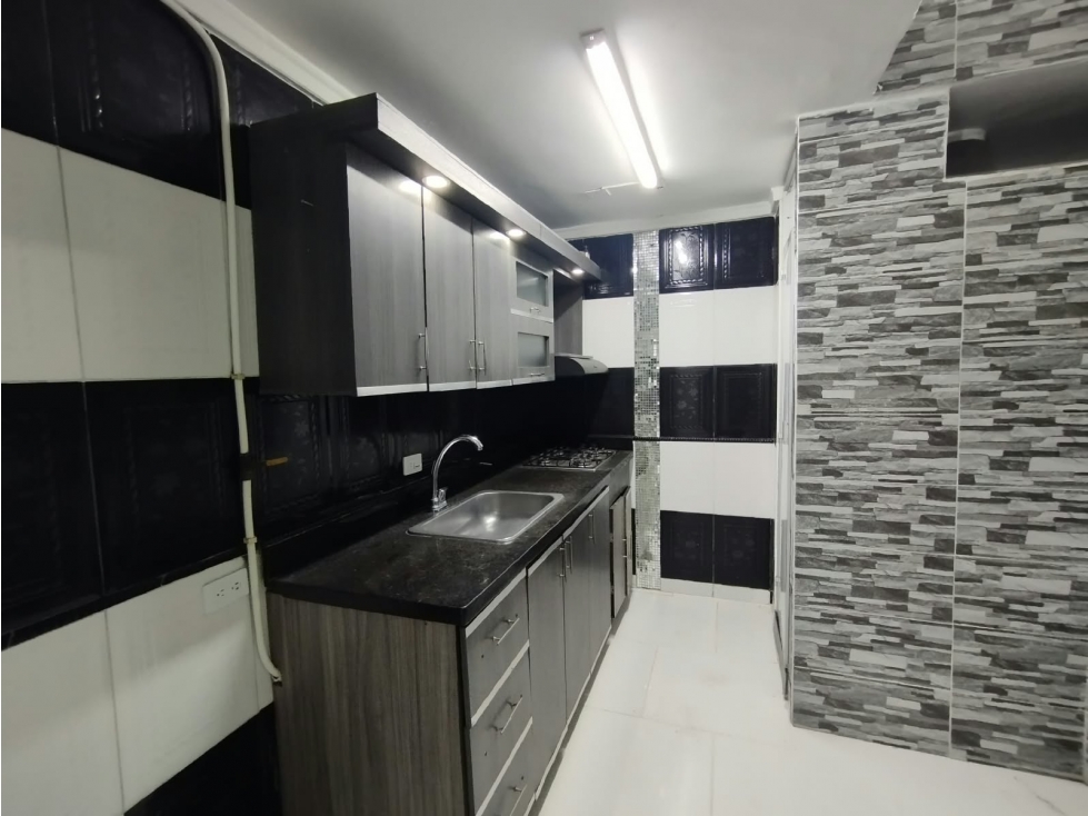 SE ARRIENDA COMODA CASA EN VIILLA HERMOSA