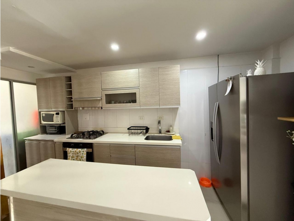 Se vende hermoso apartamento segundo piso sector Estadio — foto 3