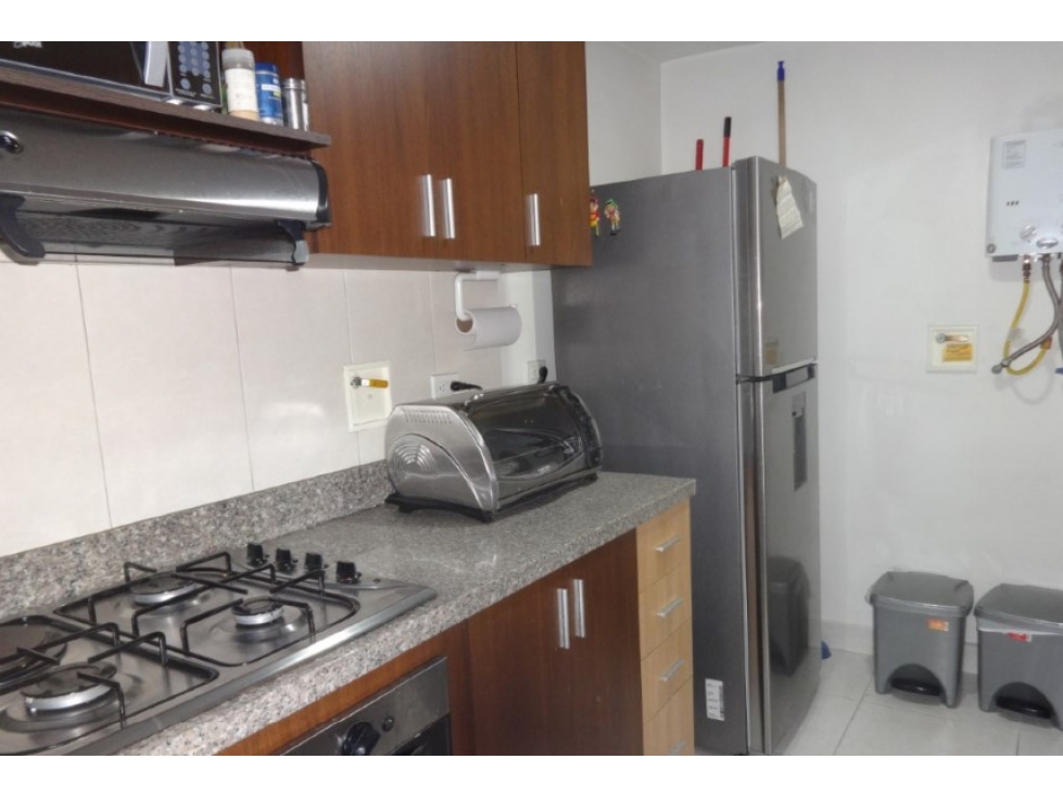 Aparatestudio en arriendo en el sector de la loma de los bernal
