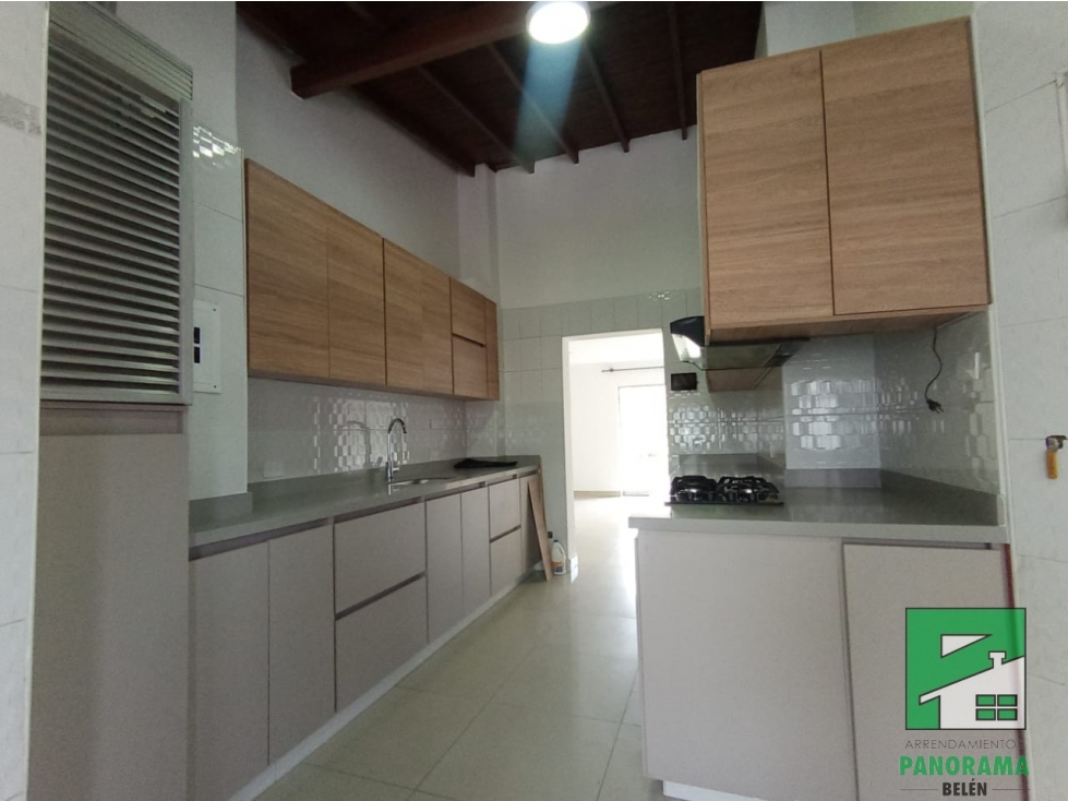 Apartamento en Arriendo Sector Laureles Avenida Nutibara