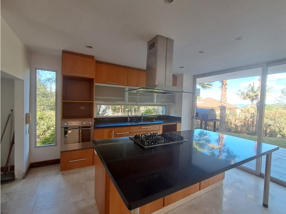 SE VENDE CASA EN SECTOR DE ENVIGADO EN ROBLEALTO — foto 3