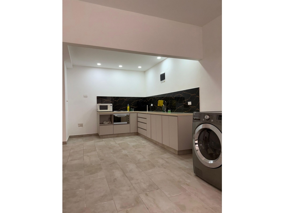Amplia Casa en venta primer piso en el sector de Conquistadores — foto 3
