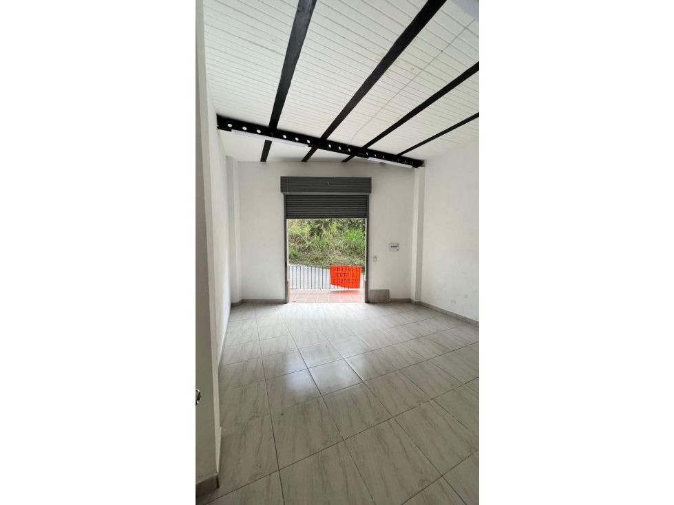 Se arrienda Local Comercial Sector Manzanillo primer piso — foto 3