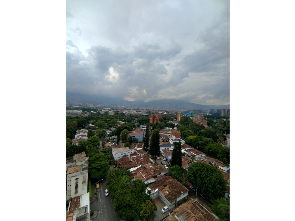 Apartamento en arriendo el poblado , patio bonito Medellin — foto 5