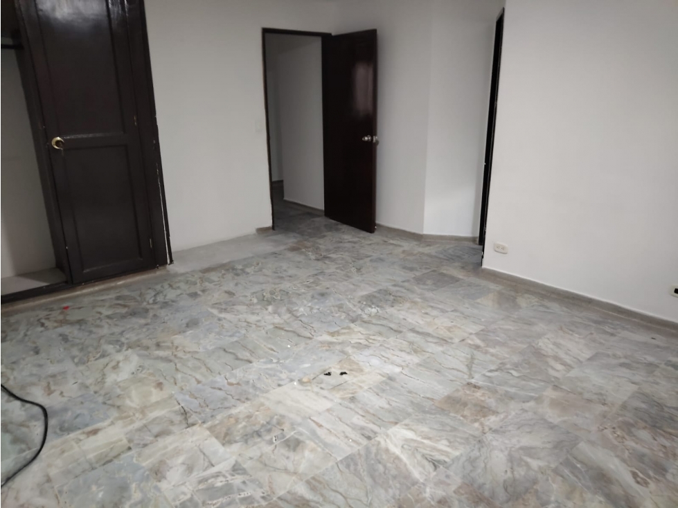 Se vende apartamento ubicado en el Sector de Laureles segundo piso — foto 3