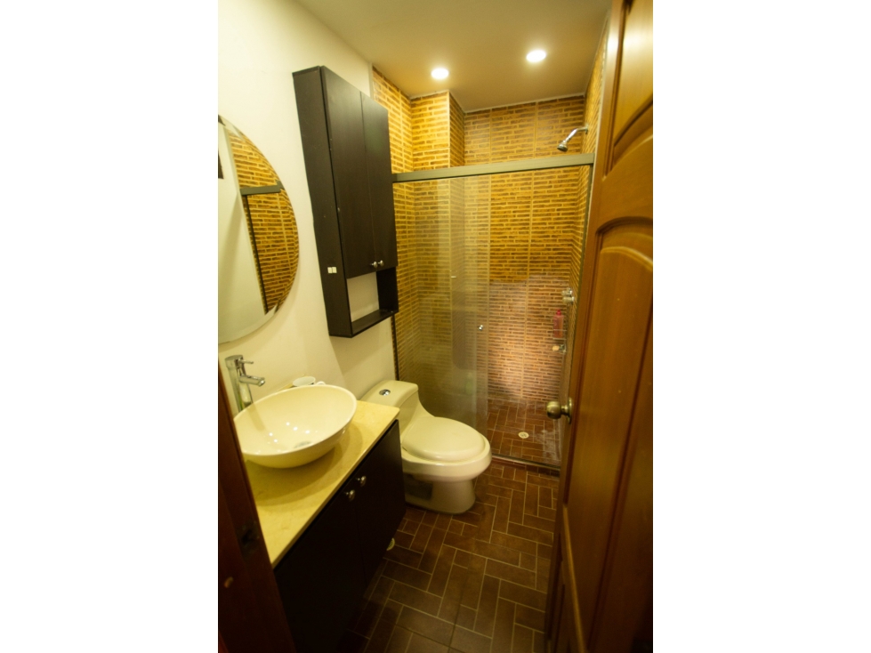 Se vende hermoso apartamento quinto piso con ascensor Simon Bolivar — foto 3