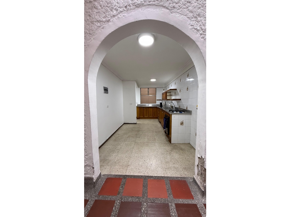 Se vende Casa en sector de las mercedes 2 piso