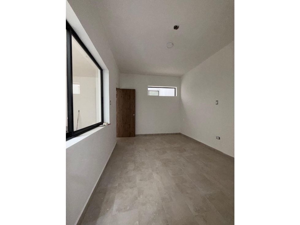 Amplia Casa en venta primer piso en el sector de Conquistadores — foto 4