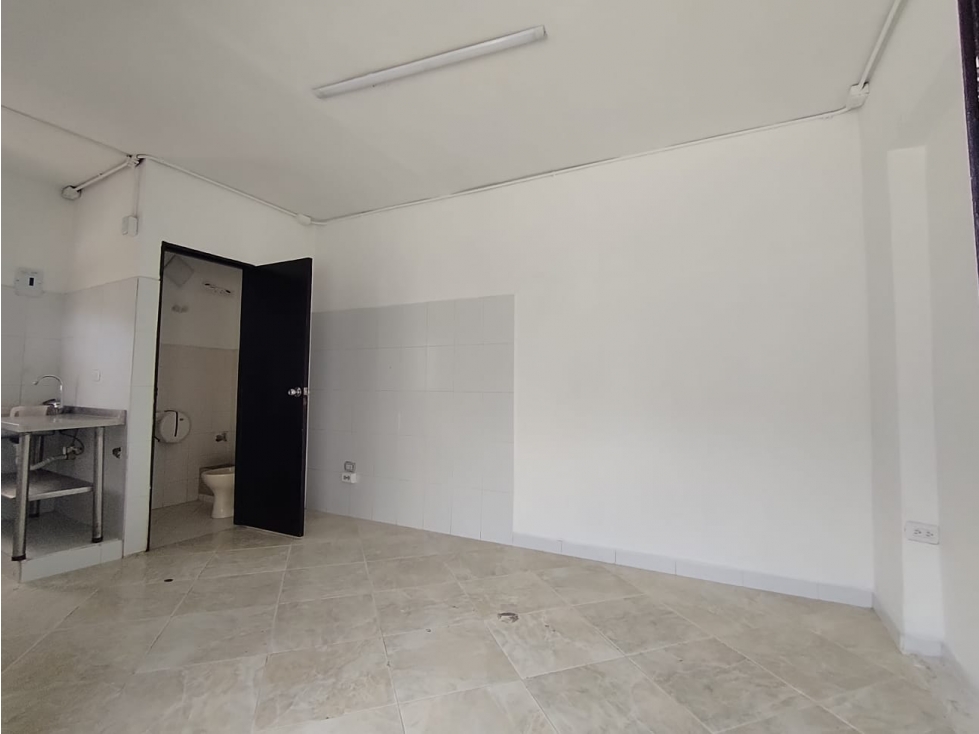 Local en Arriendo Sector Belén La Gloria — foto 2