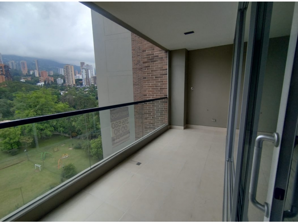 Apartamento en arriendo los Balsos el poblado Medellín — foto 5