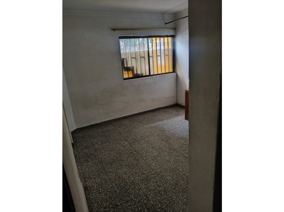 Se vende casa primer piso ubicada en toda la 80 La gloria — foto 4