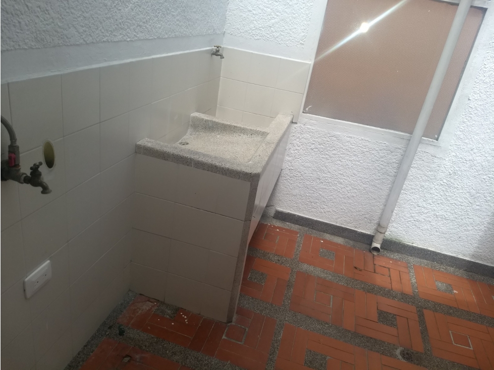 Se vende casa sector San Bernardo segundo piso — foto 4