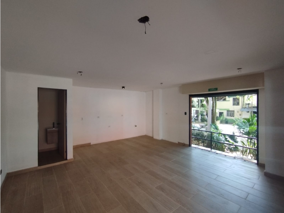 Local en arriendo en el sector de rosales — foto 4
