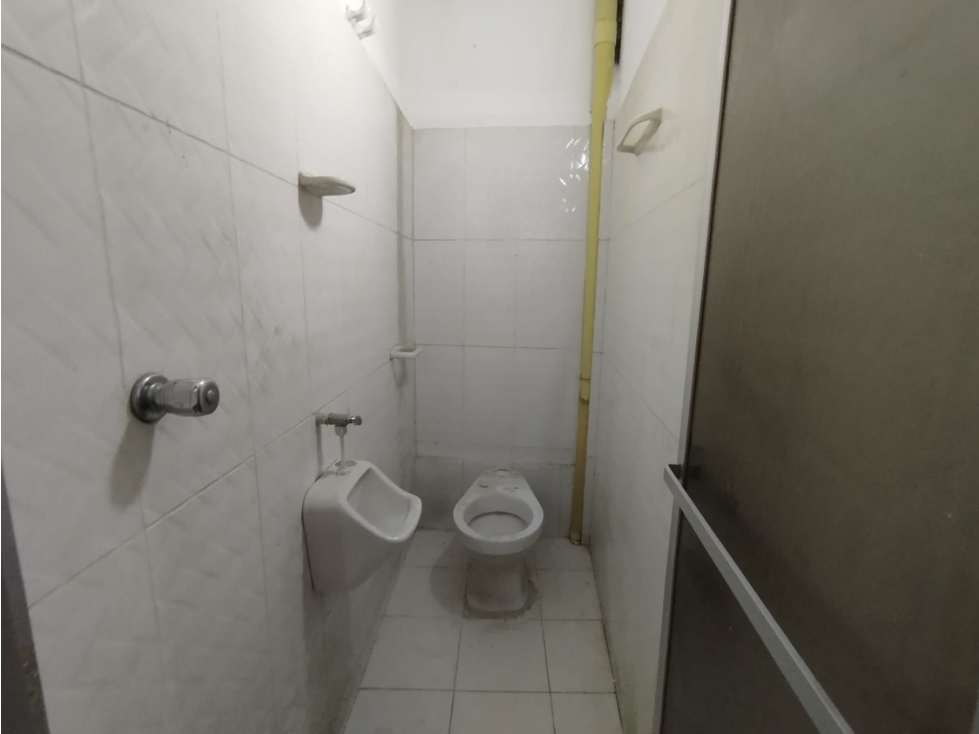 Casa comercial en arriendo sector boston primer piso — foto 4