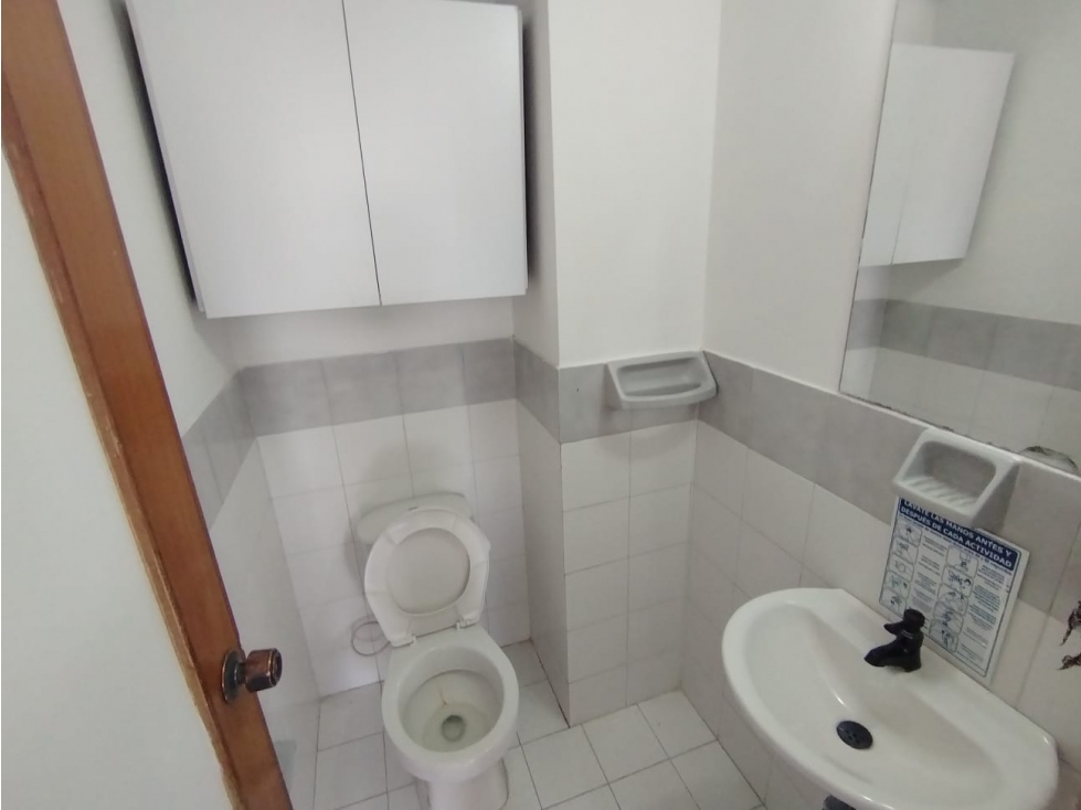 Oficina en Avenida Nutibara Arriendo — foto 4