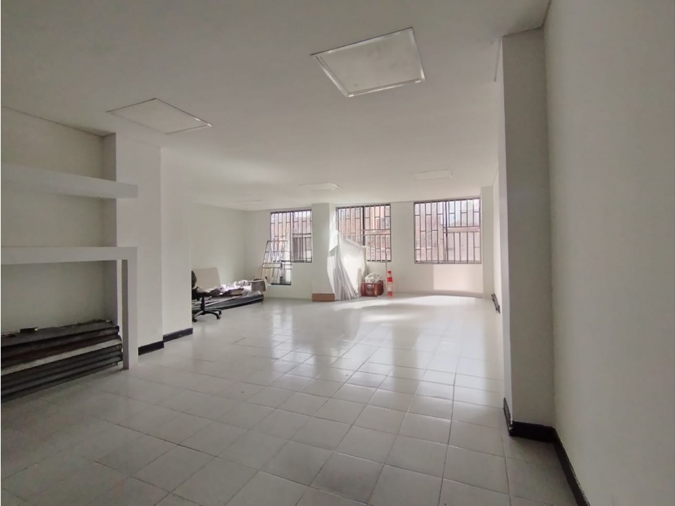 Oficina Sector Avenida Nutibara en Arriendo — foto 5