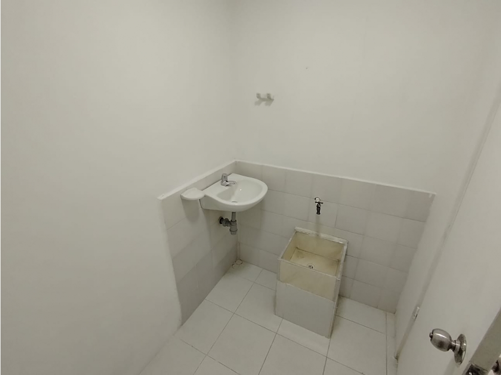 Local comercial en el sector de Santander — foto 6