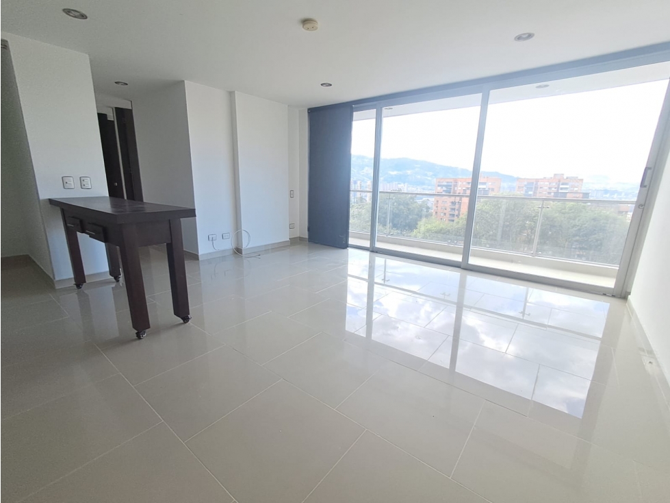 Apartamento en loma del barro en arriendo
