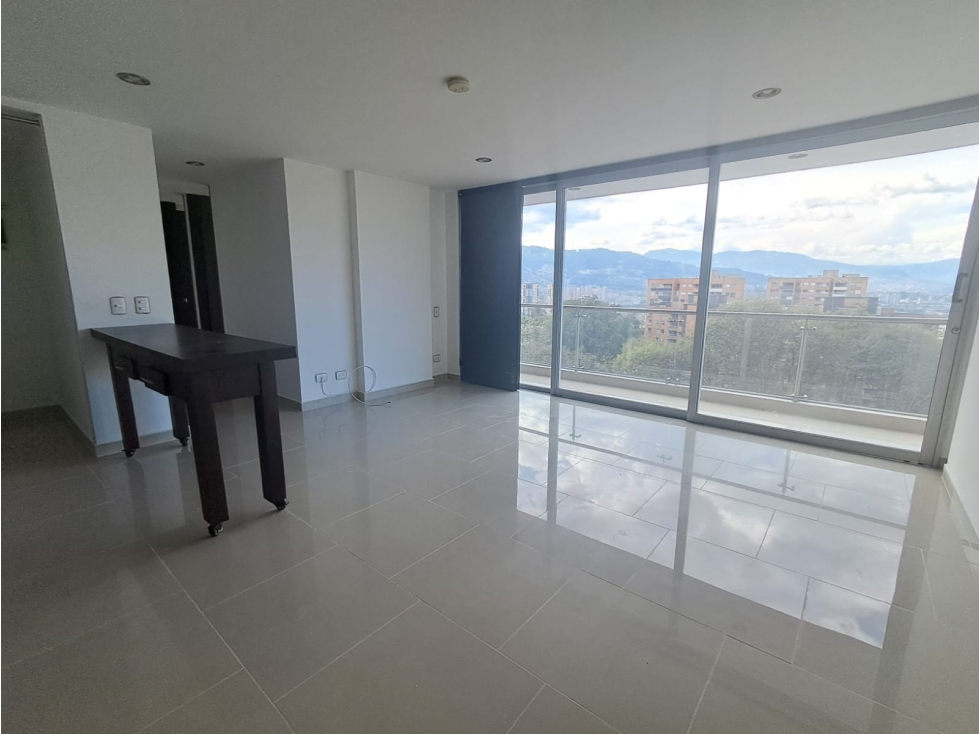 Apartamento en loma del barro en arriendo — foto 3