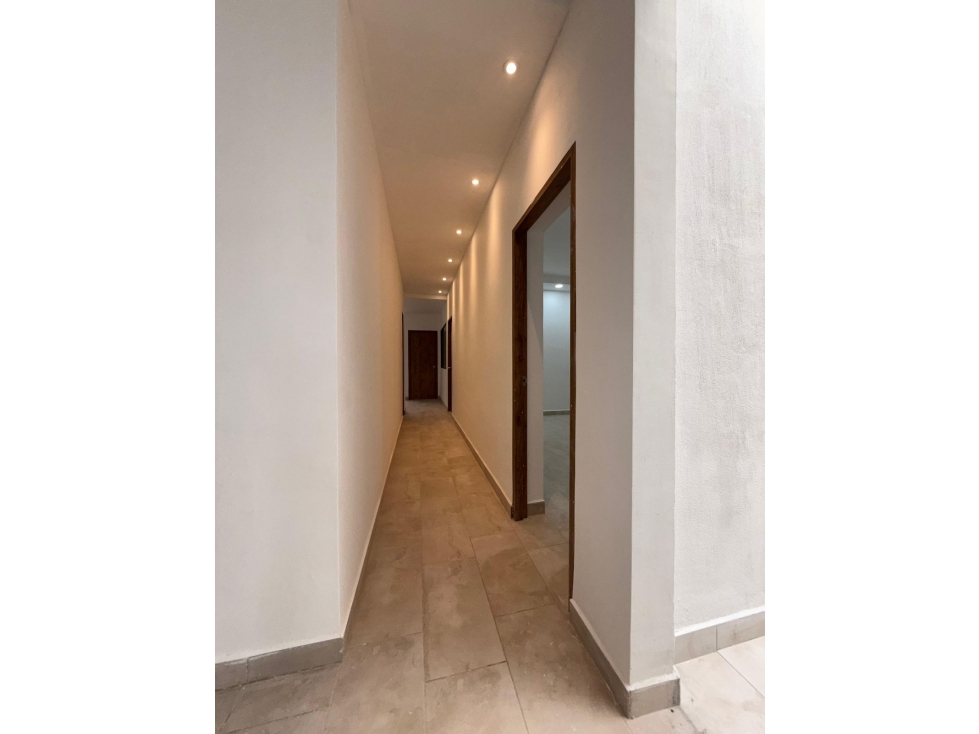 Amplia Casa en venta primer piso en el sector de Conquistadores — foto 5
