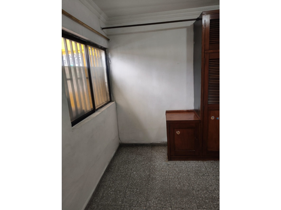 Se vende casa primer piso ubicada en toda la 80 La gloria — foto 5
