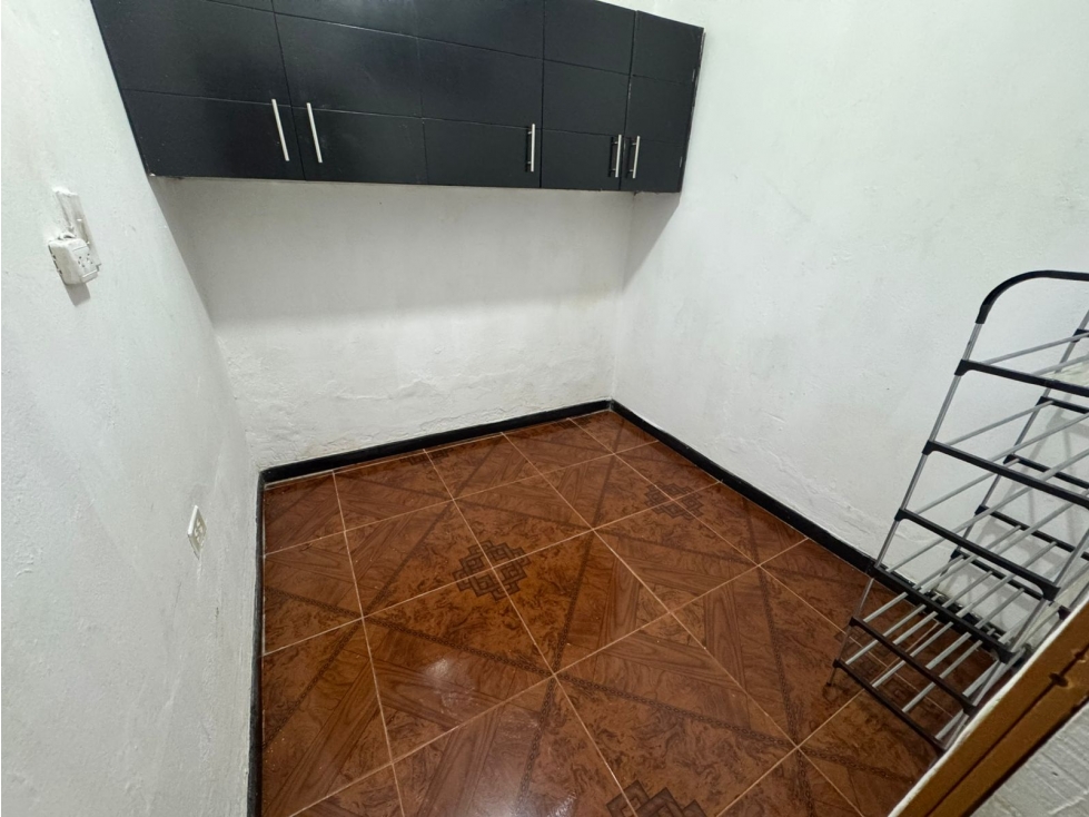 Se arrienda aparta estudio Sector Belén San Bernardo primer piso — foto 5
